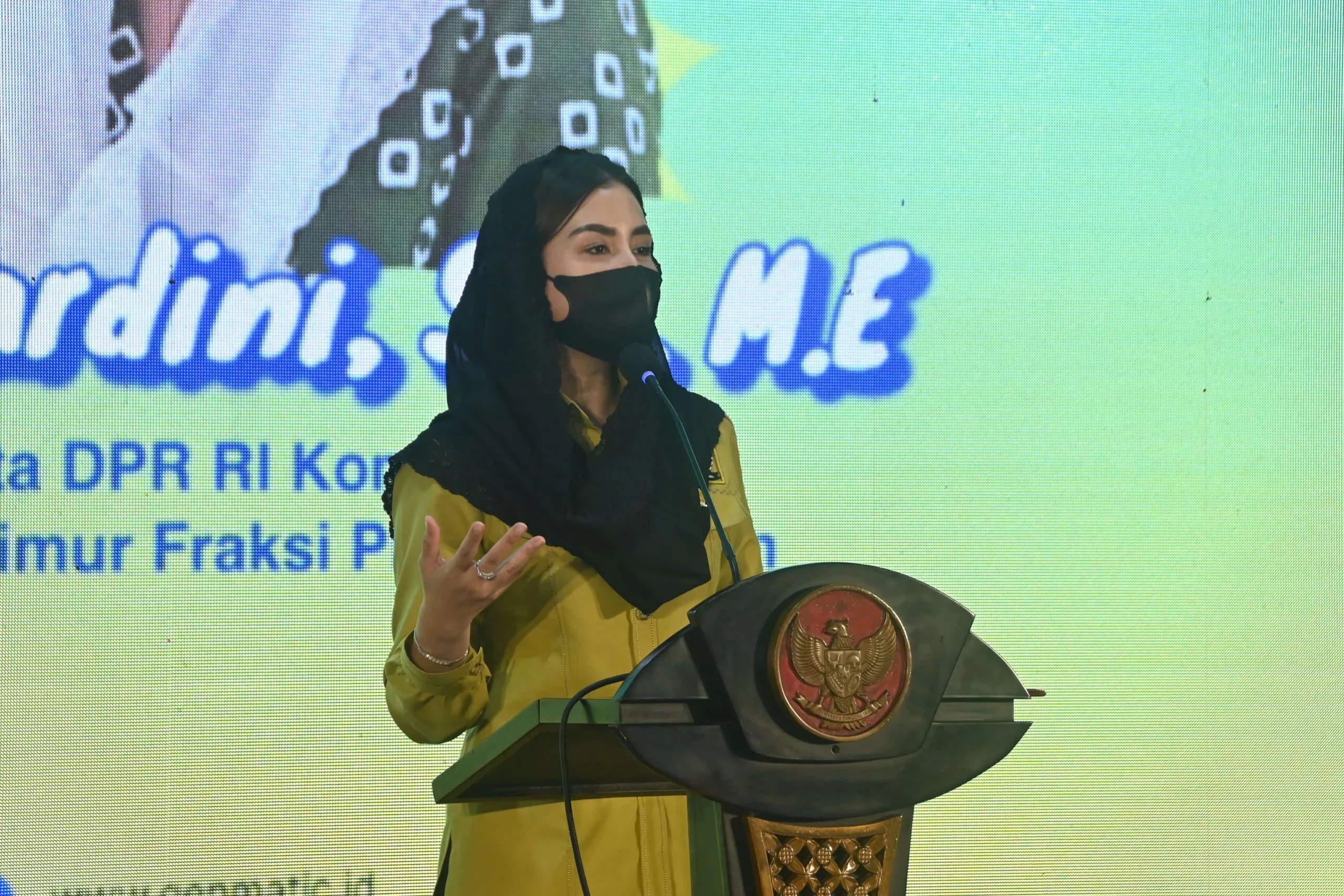 Anggota Komisi VII DPR RI, Novita Hardini di acara Pelatihan GenMetic (Generasi Melek Teknologi) oleh kementerian Ekonomi Kreatif RI di Trenggalek, Jawa Timur, Minggu (16/11/2025).