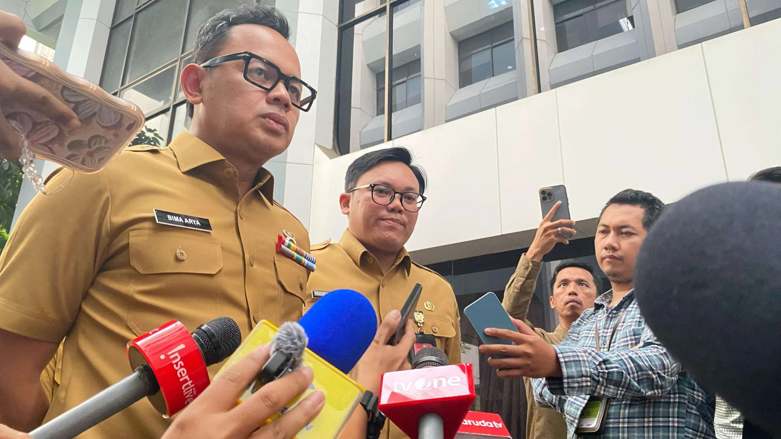 Wakil Menteri Dalam Negeri (Wamendagri), Bima Arya saat ditemui di kantor Kemendagri, Jakarta, Selasa (8/4/2025).