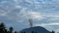 Erupsi Gunung Api IBU.