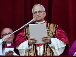 Paus Leo XIV Serukan Rusia–Ukraina Segera Buka Dialog Damai