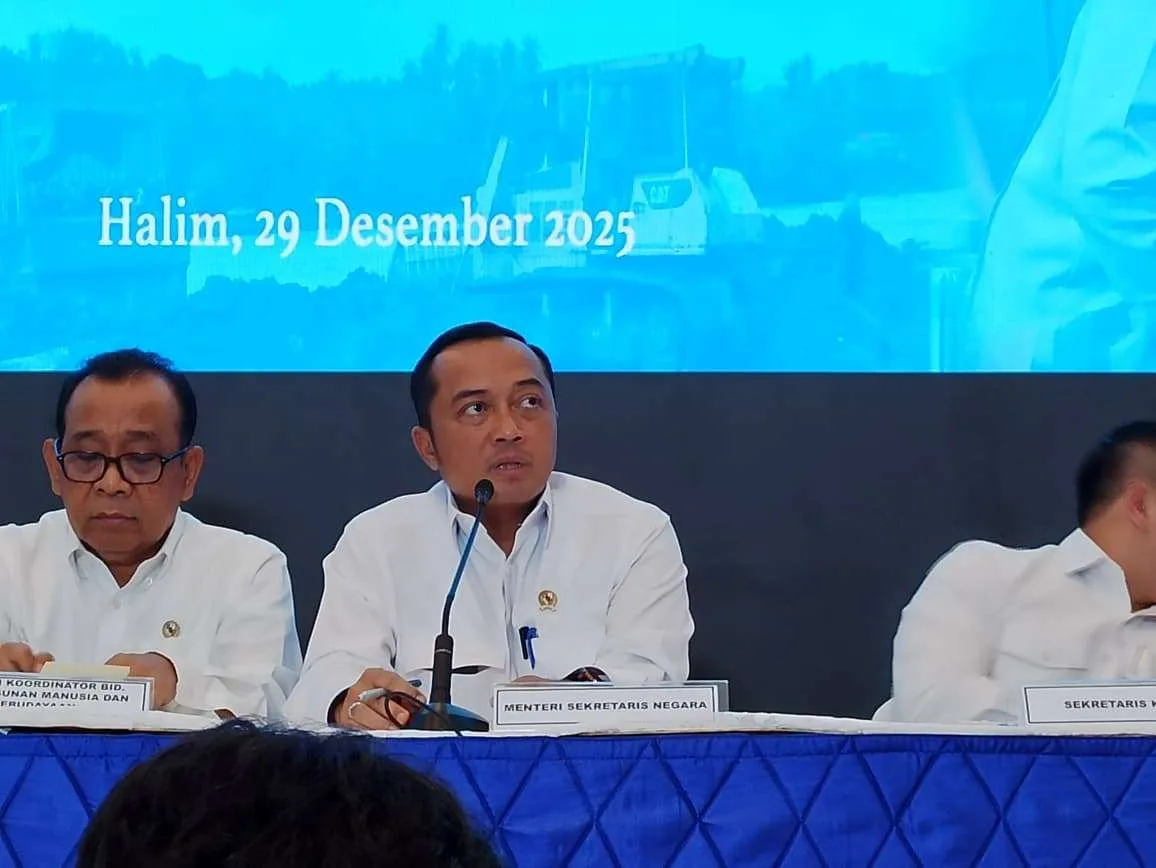 Mensesneg Prasetyo Hadi ketika memberi keterangan di Lanud Halim Perdanakusuma, Senin (29/12/2025).