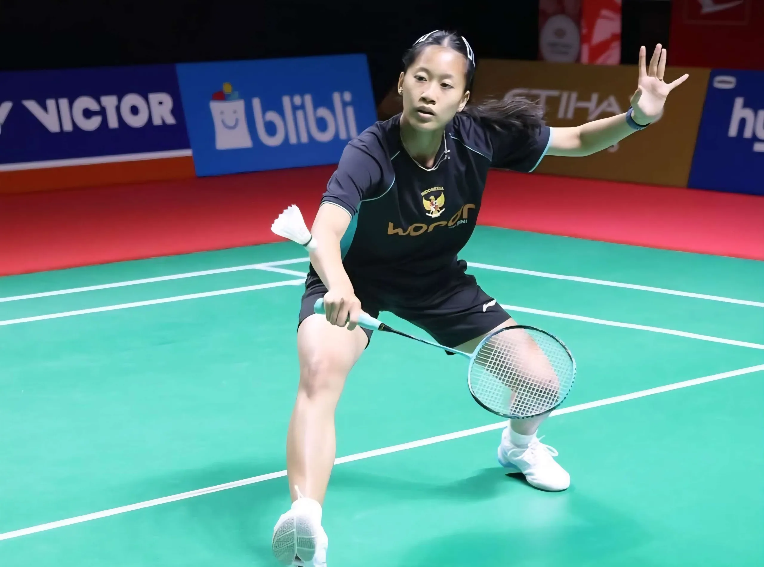 Atlet bulutangkis tunggal putri, Putri Kusuma Wardani saat momen uji coba lapangan Daihatsu Indonesia Masters 2026 di Istora Gelora Bung Karno (GBK), Senayan.