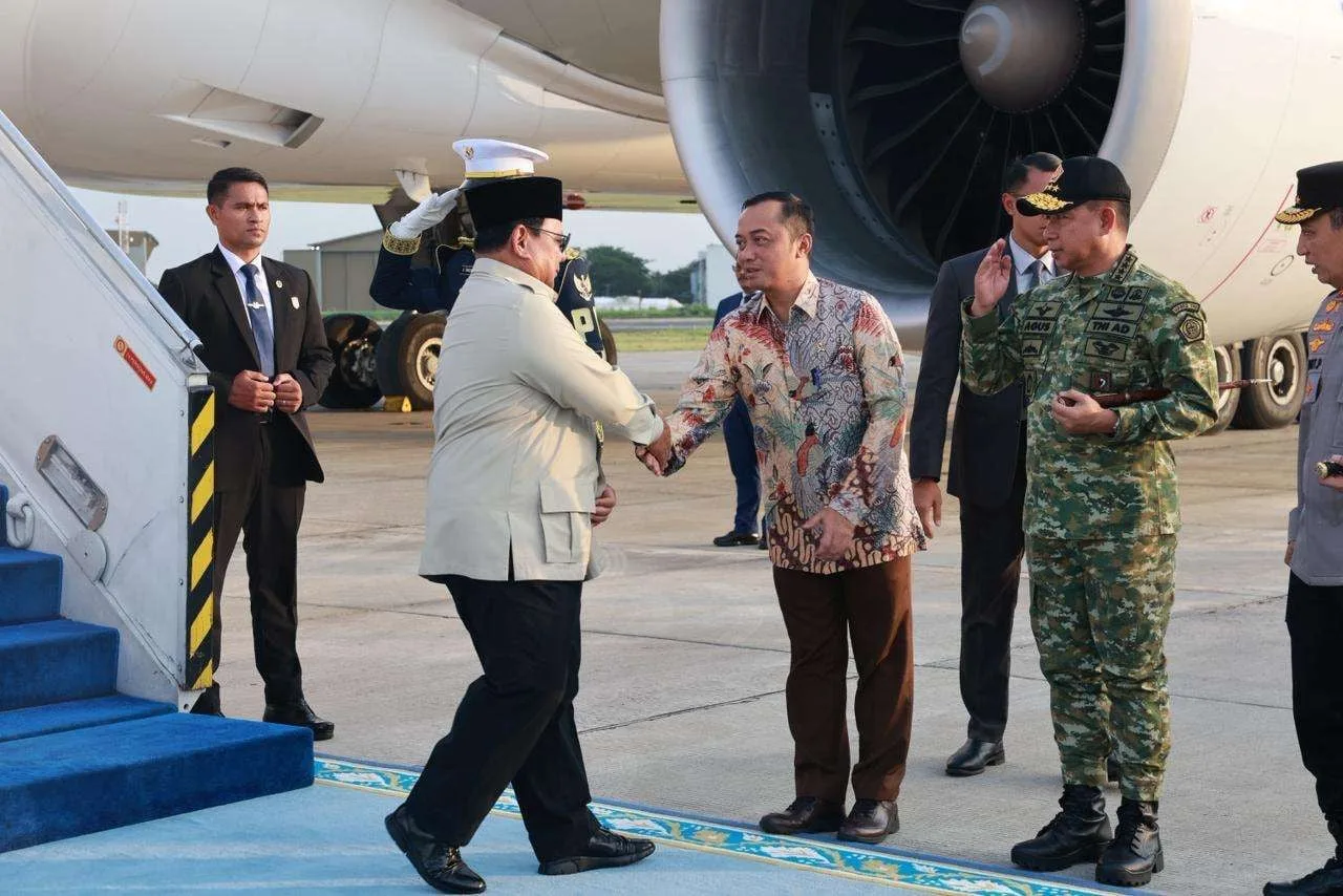 Presiden Prabowo Subianto tiba di Halim Perdanakusuma, Jakarta, usai serangkaian kunjungan kerja ke tiga negara, pada Sabtu sore, 24 Januari 2026.