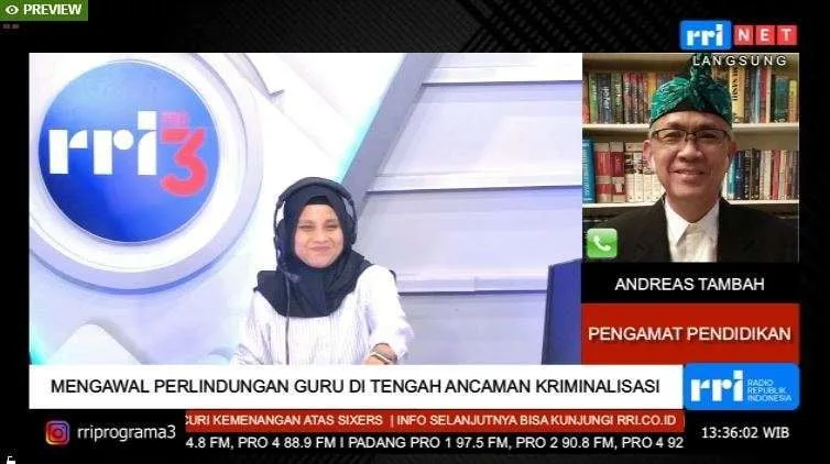 Pengamat Pendidikan, Andreas Tambah, saat diwawancarai Pro 3 RRI, Sabtu, 17 Januari 2026.