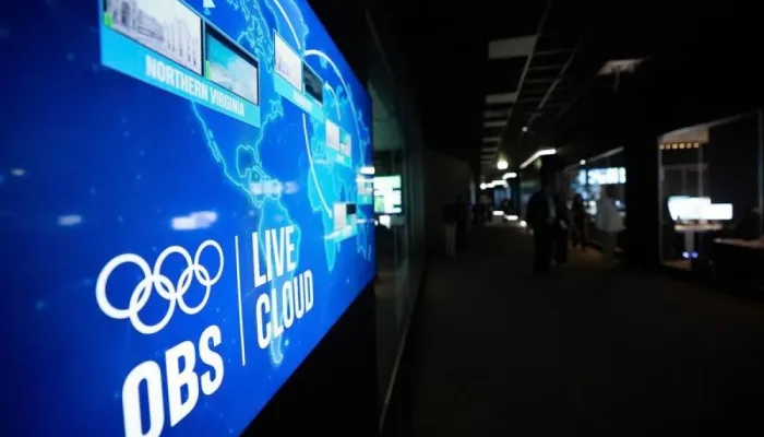 Foto ini menunjukkan ruang pamer OBS di Pusat Penyiaran Internasional Olimpiade Musim Dingin Milan-Cortina 2026 di Milan, Italia.