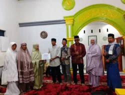 TSR 10 Sawahlunto Kunjungi Mushalla Nurusalam, Pererat Silaturahmi dan Serahkan Bantuan