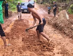 Jalan Penghubung Antar Nagari rusak parah warga Sindir Pemkab Dharmasraya seolah cuek