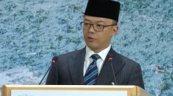 Juru Bicara Kemlu RI, Yvonne Mewengkang, saat press briefing, Jumat, 6 Maret 2026, di Ruang Palapa, Kemlu RI, Jakarta.