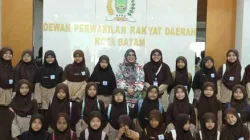 Ceria di Gedung Rakyat, Siswa SDIT Tunas Cendekia Belajar Jadi ‘Legislator Cilik’ di DPRD Batam