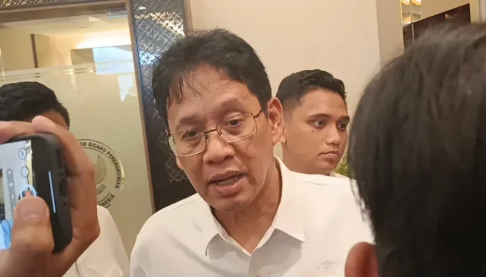 Menteri Keuangan, Purbaya Yudhi Sadewa, usai konferensi pers di Jakarta Senin, 6 April 2026