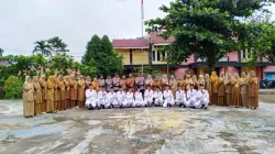 Kasat Binmas pimpin upacara Ajak Pelajar SMAN 2 Sawahlunto Taat Hukum Sejak Dini