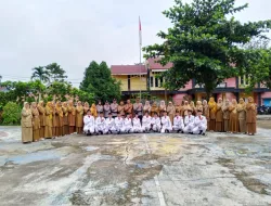 Kasat Binmas pimpin upacara Ajak Pelajar SMAN 2 Sawahlunto Taat Hukum Sejak Dini