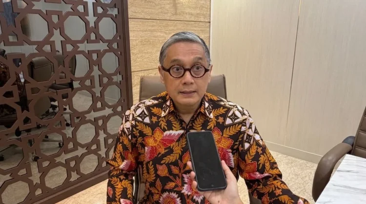 Anggota Komisi VII DPR RI Putra Nababan usai mengikuti Rapat Dengar Pendapat bersama LPP RRI, LPP TVRI, dan LKBN ANTARA di Kompleks Parlemen, Jakarta, Rabu, 13 Mei 2026