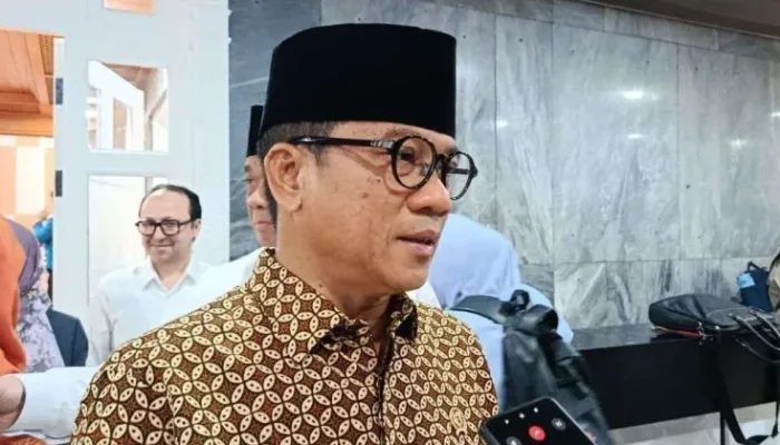 Menteri Desa dan Pembangunan Daerah Tertinggal Yandri Susanto saat diwawancarai RRI.CO.ID di Kompleks Parlemen, Senayan, Jakarta, Selasa 3 Februari 2026