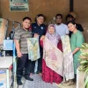 STIE Pembangunan Tanjungpinang Dampingi KUBE Al Fazza Kembangkan Ecoprint Khas Sebong Pereh Hingga Siap Dipasarkan