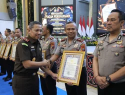 Kapolres Asahan Terima Piagam Penghargaan Pelayanan Prima (A) dari Kapolri