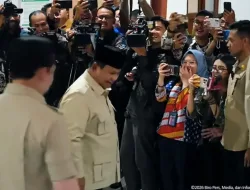 Candaan Presiden Prabowo Warnai Perjalanan Perdana dengan Kereta Nusantara Explorer