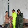 Kapolsek Padang Selatan Pimpin Langsung Evakuasi Korban Banjir, Selamatkan Bayi dari Kepungan Banjir
