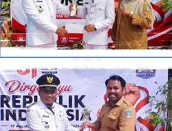 Camat Koto Besar bagikan Piala dan Hadiah HUT ke-81 RI Semarak Kemerdekaan Penuh Kebersamaan