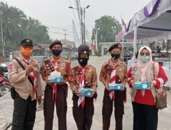 Kualitas Udara Sawahlunto Tidak Sehat, Kwarcab 11 Pramuka Bagikan Ribuan Masker