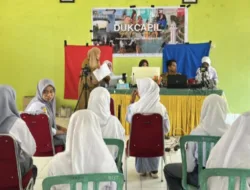 Disdukcapil Buton Tengah Jemput Bola Ke Sekolah, Layani Pembuatan KTP-el dan Aktivasi IKD Kepada Siswa